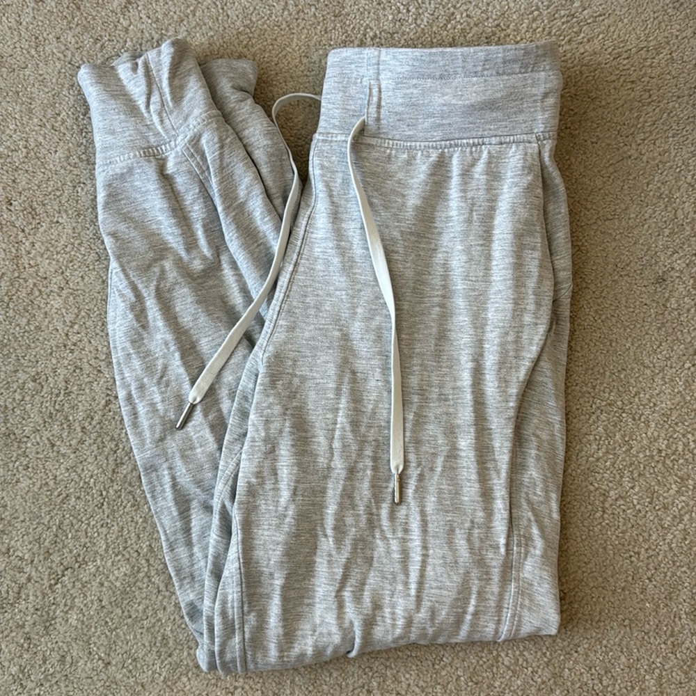 Ready to Fleece High Rise Joggers - full length - size 6!